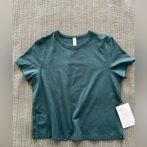 Lululemon Classic fit tee